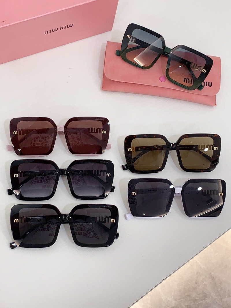 Miu miu Sunglasses